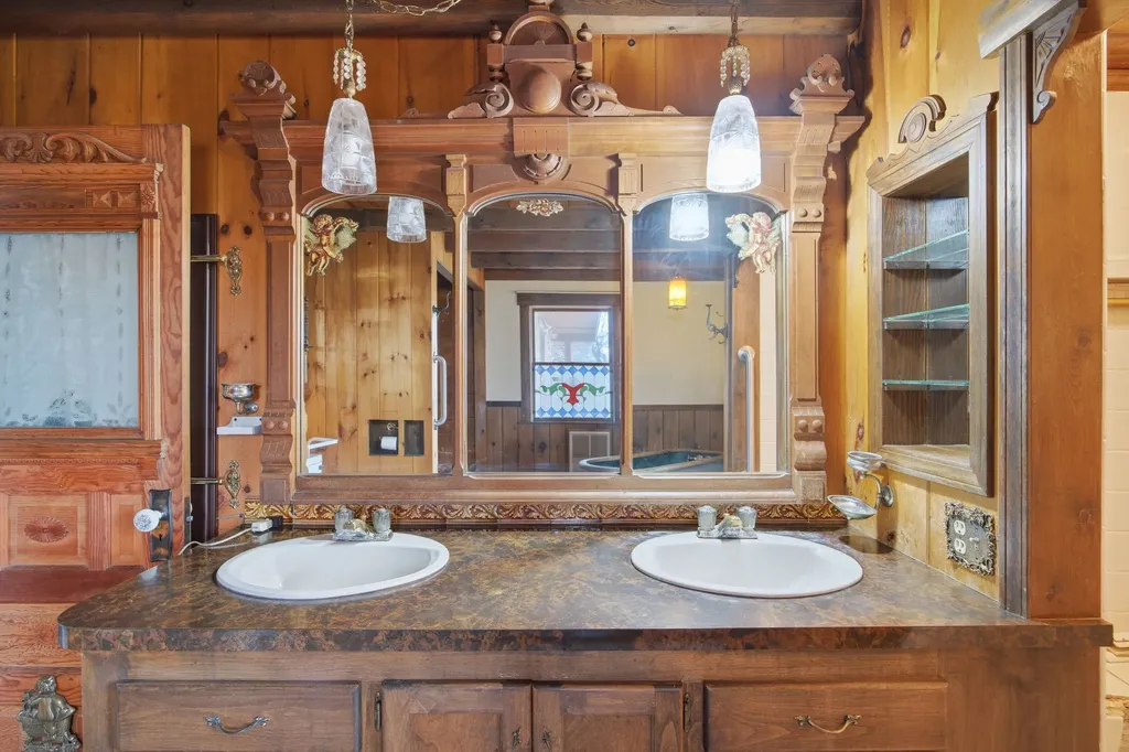 33562 Fox Road Polson MT 59860