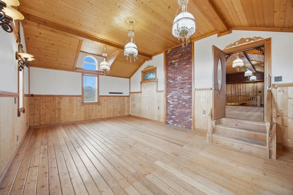 33562 Fox Road Polson MT 59860