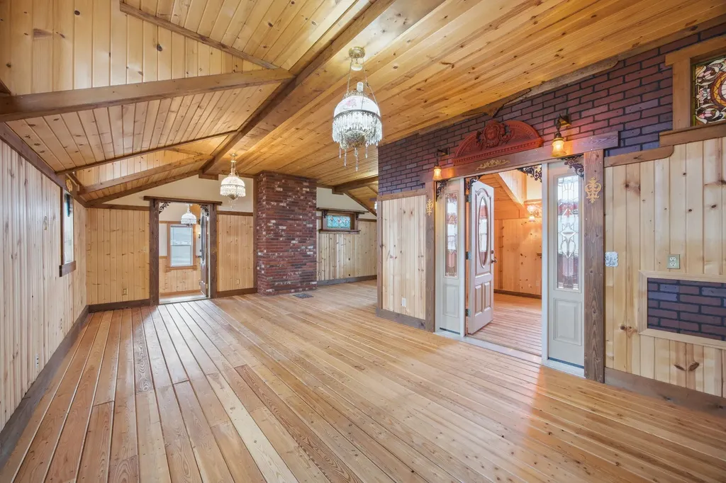 33562 Fox Road Polson MT 59860