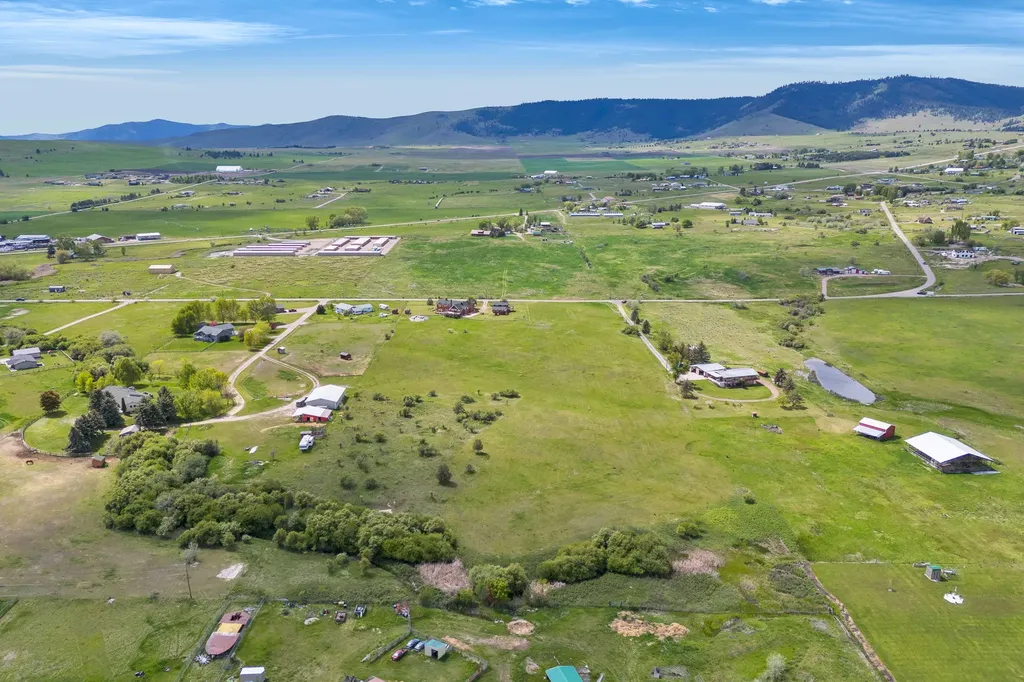33562 Fox Road Polson MT 59860