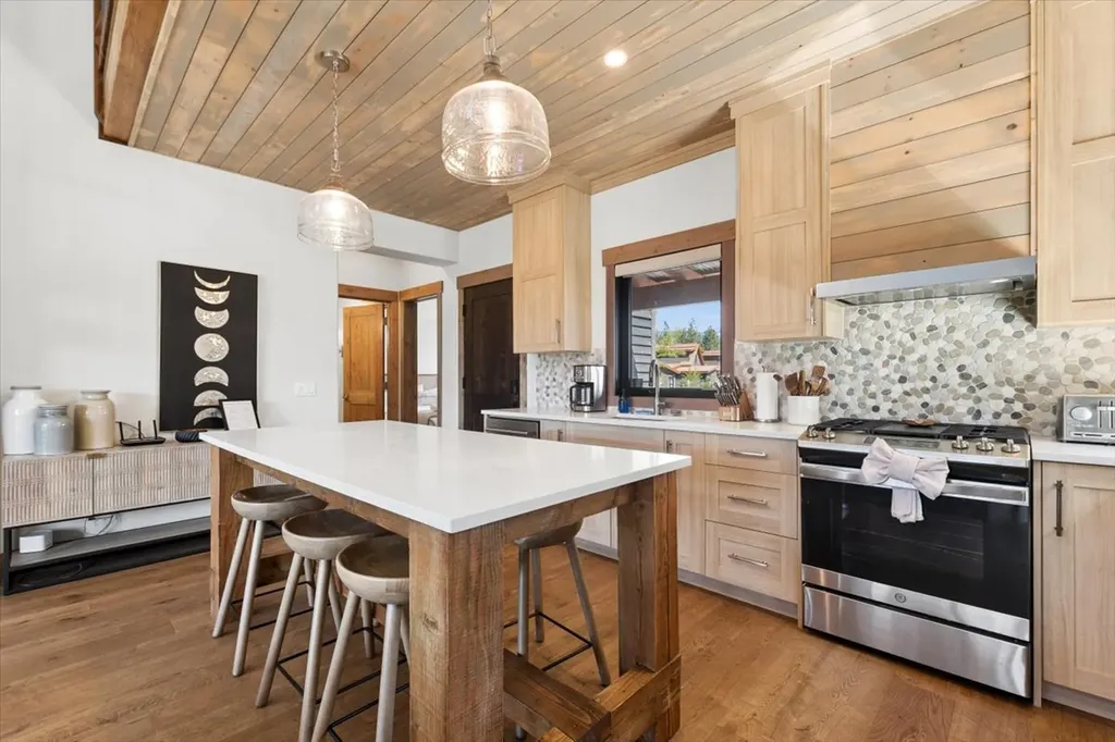 60 Crooked Stick Way Eureka MT 59917