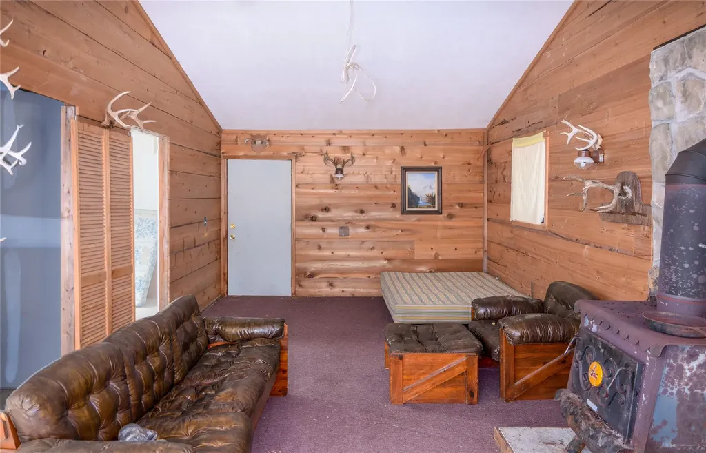 1656 N Fork Yaak Road Troy MT 59935