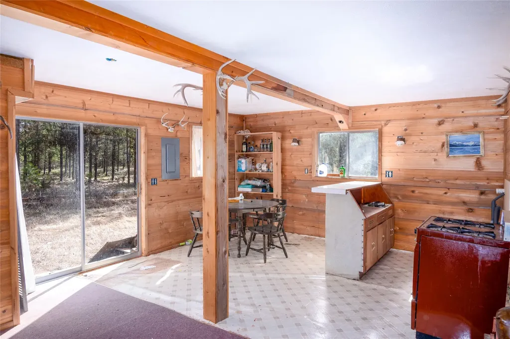 1656 N Fork Yaak Road Troy MT 59935