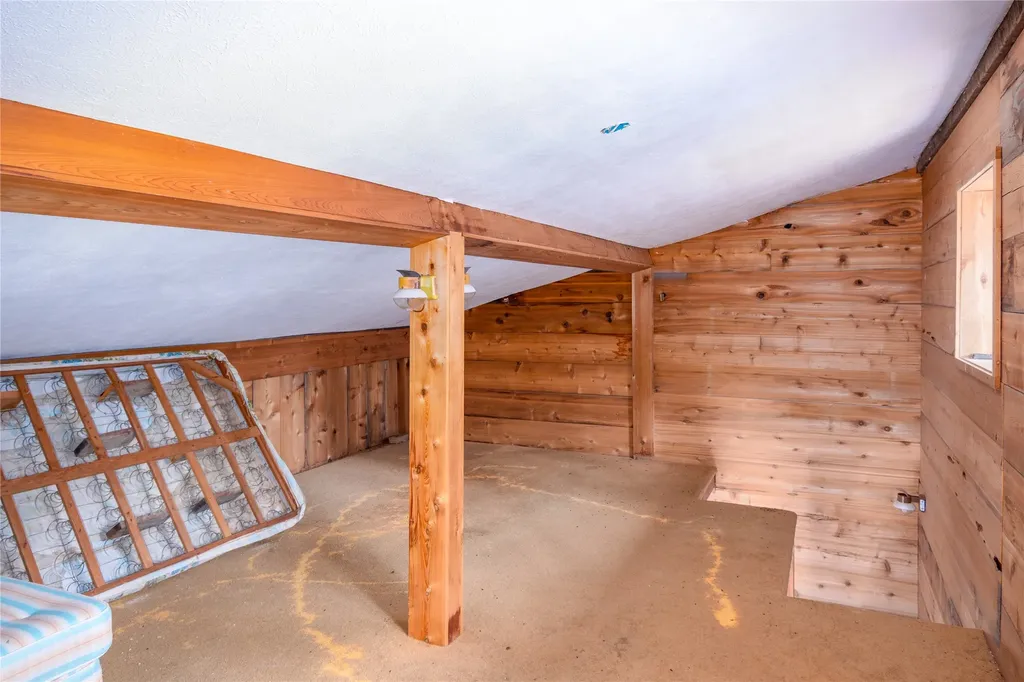 1656 N Fork Yaak Road Troy MT 59935