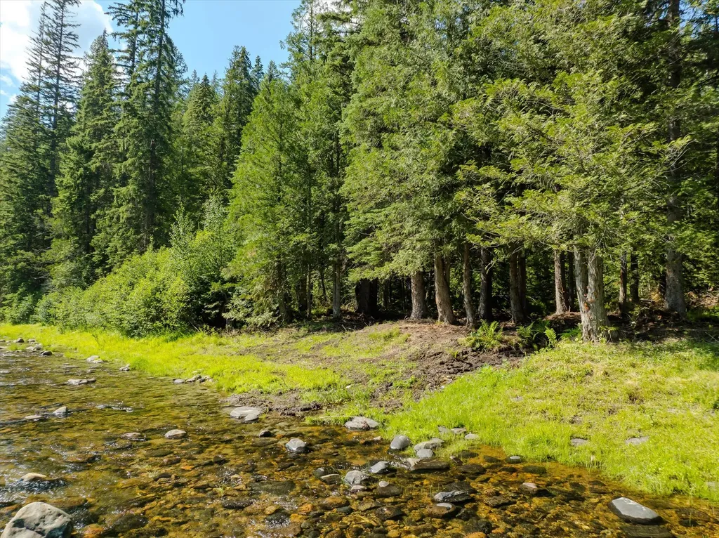 8556 Yaak River Road Troy MT 59935