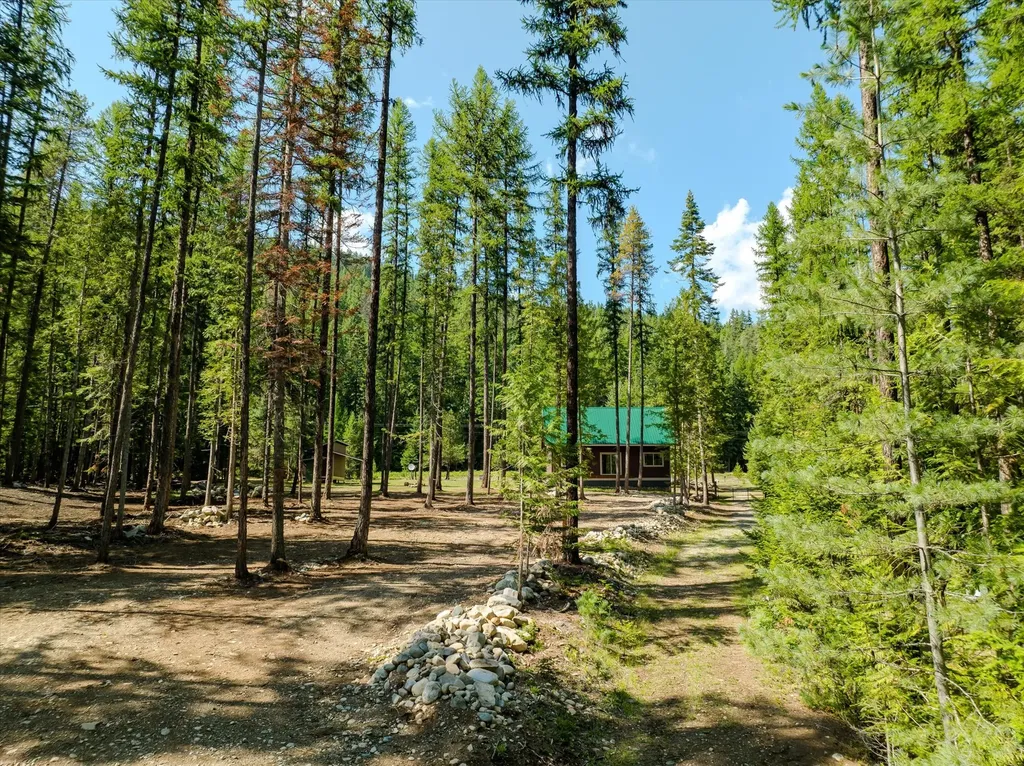 8556 Yaak River Road Troy MT 59935