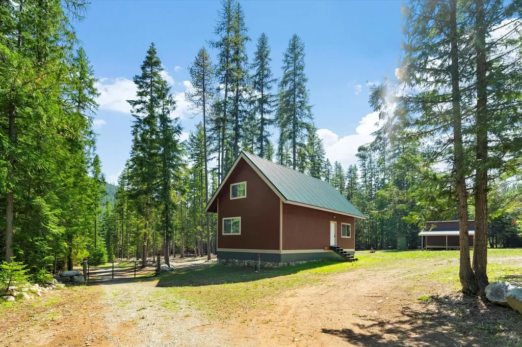 8556 Yaak River Road Troy MT 59935
