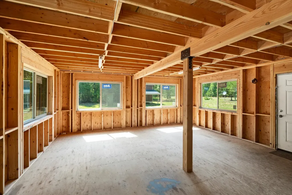 8556 Yaak River Road Troy MT 59935