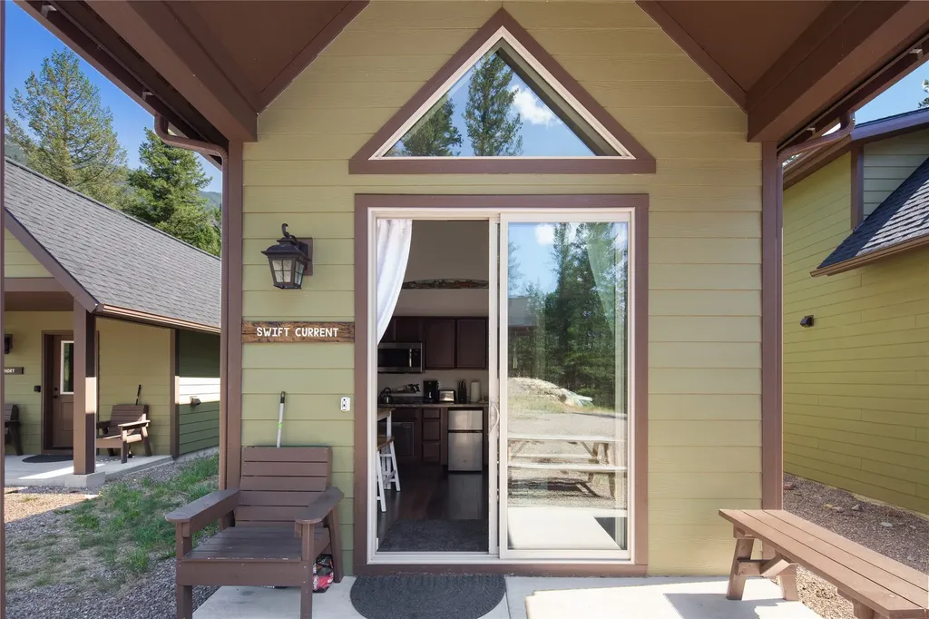 7547 Highway 2 E Columbia Falls MT 59912