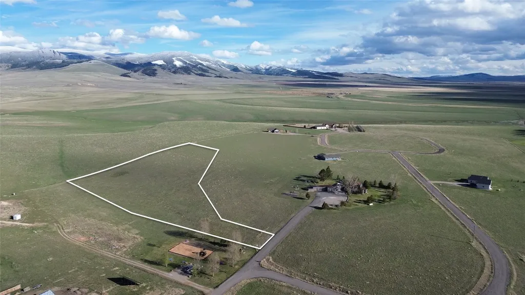 Lot 11 4th Avenue SE White Sulphur Springs MT 59645