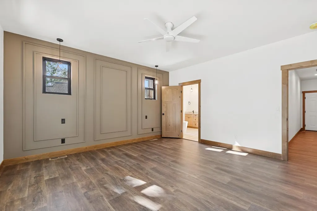 316 Spurwing Loop Lakeside MT 59922