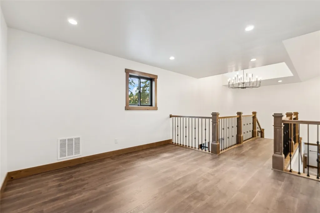 316 Spurwing Loop Lakeside MT 59922