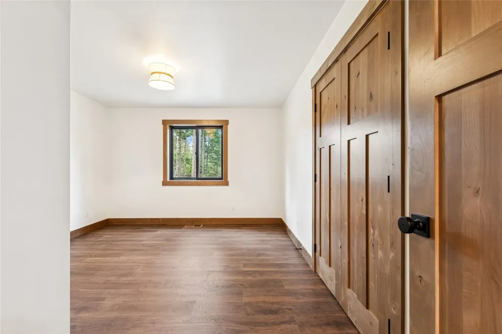 316 Spurwing Loop Lakeside MT 59922