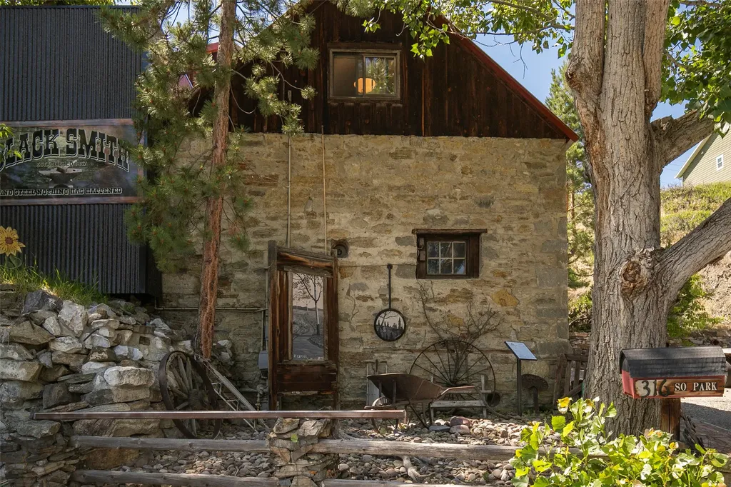 316 S Park Avenue Helena MT 59601