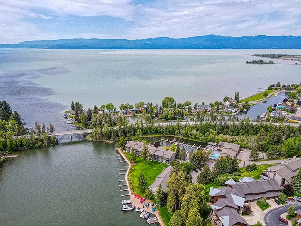 180 Vista Lane Bigfork MT 59911