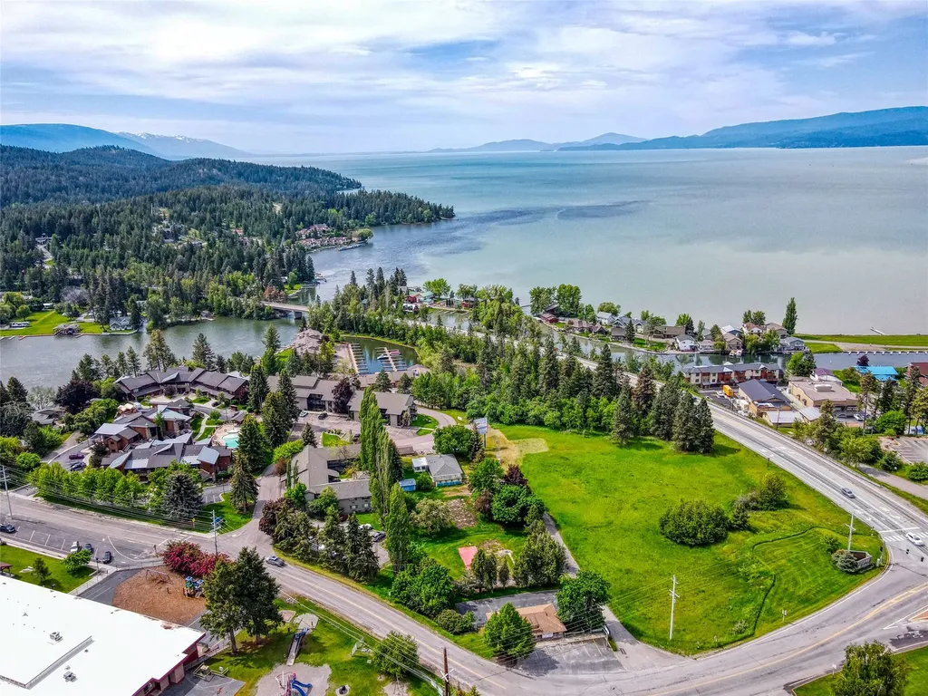 180 Vista Lane Bigfork MT 59911