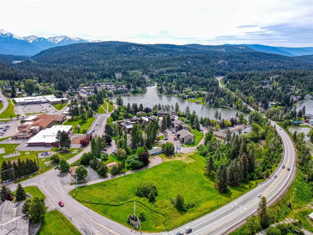 180 Vista Lane Bigfork MT 59911