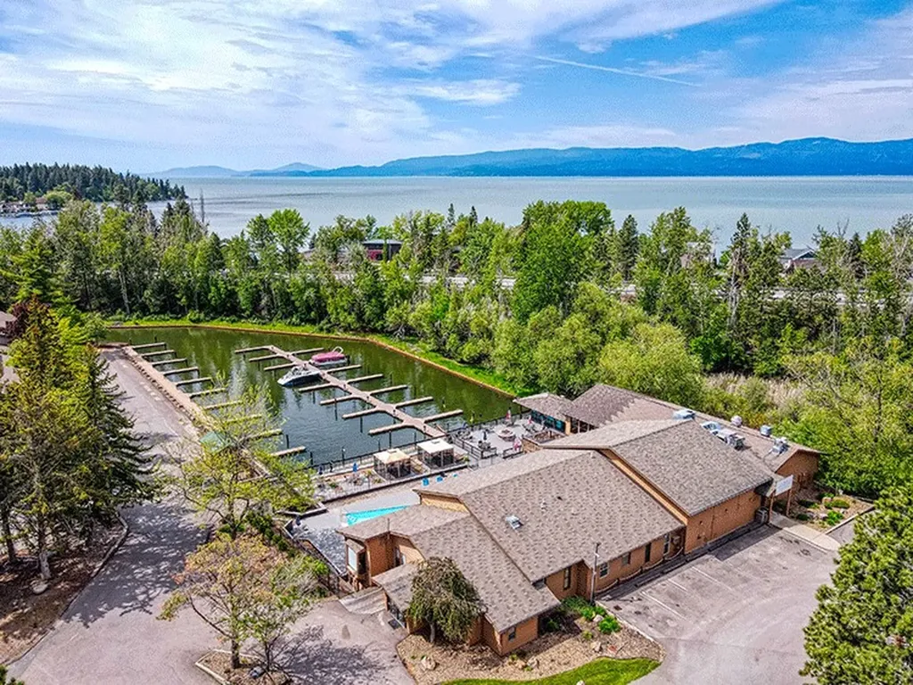 180 Vista Lane Bigfork MT 59911