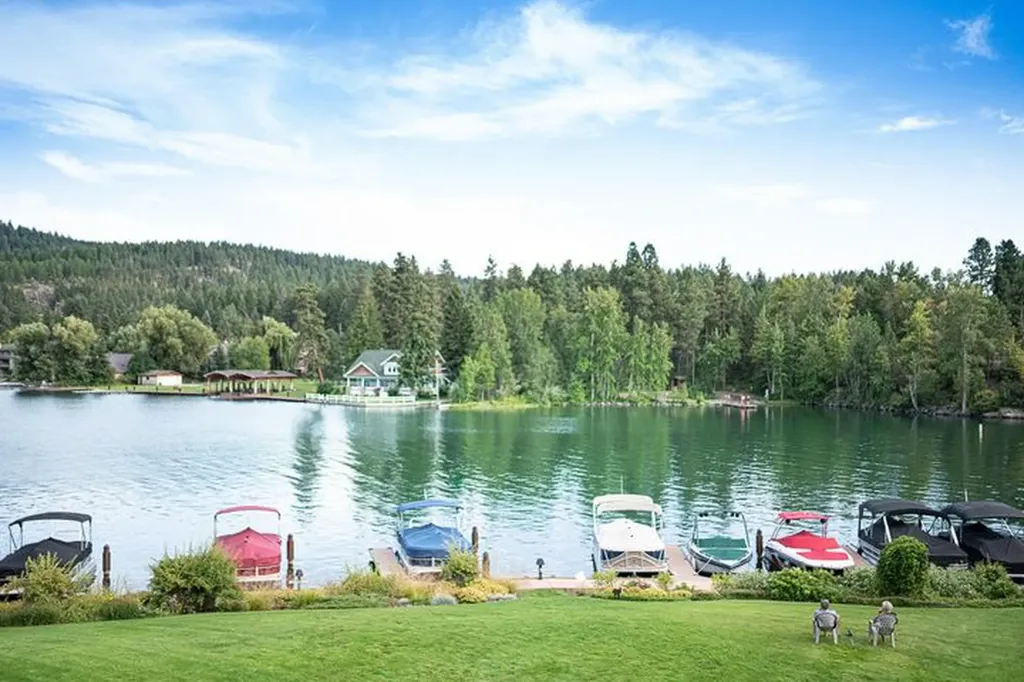 180 Vista Lane Bigfork MT 59911