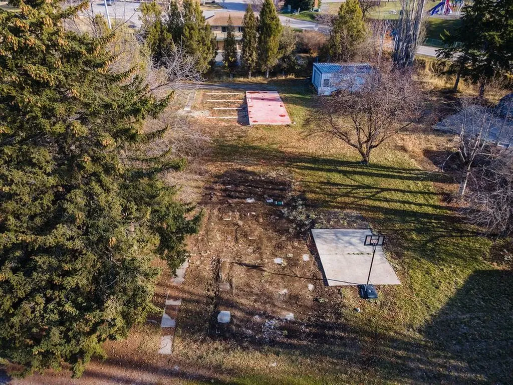 180 Vista Lane Bigfork MT 59911