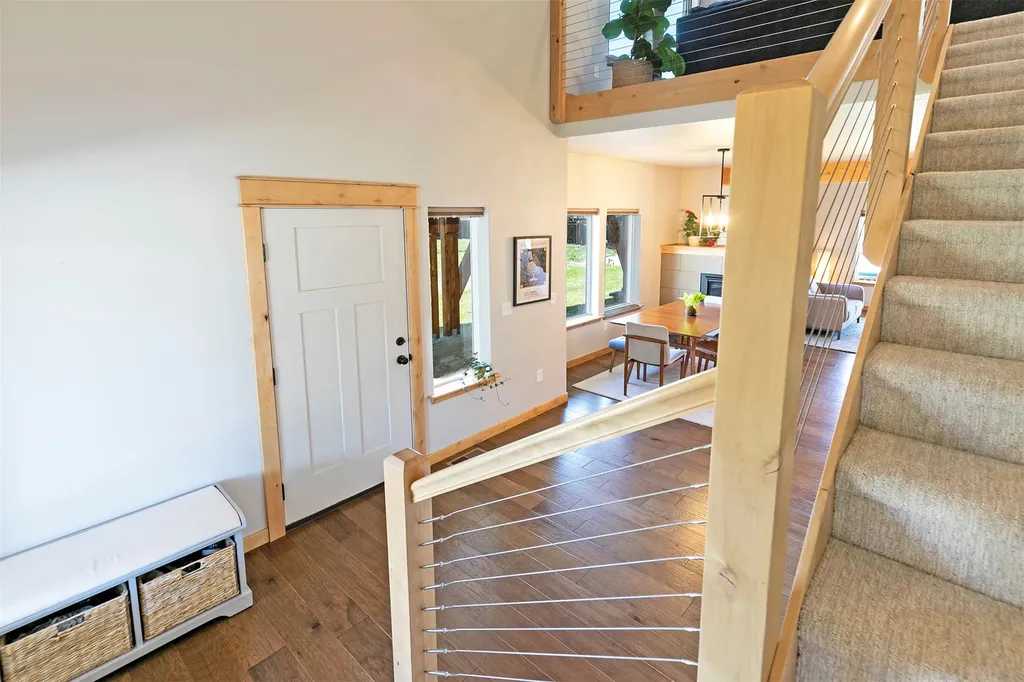 10 Lone Pine Trail Hamilton MT 59840