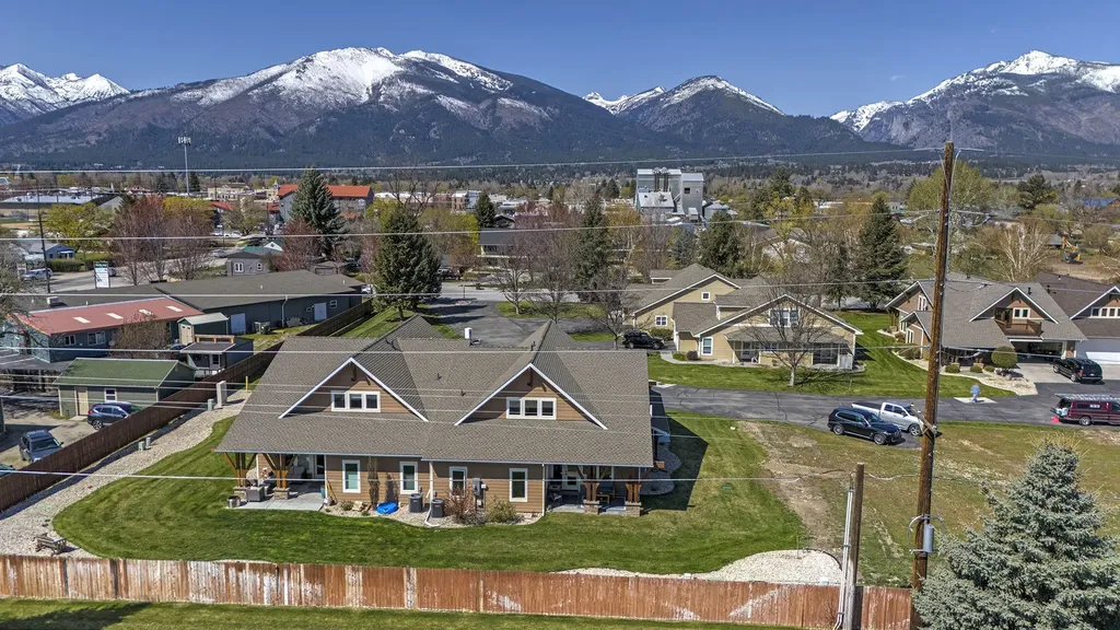 10 Lone Pine Trail Hamilton MT 59840