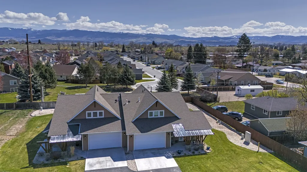 10 Lone Pine Trail Hamilton MT 59840