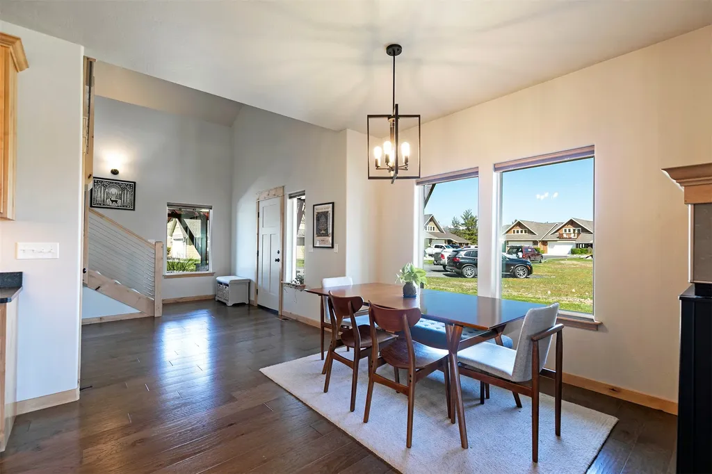 10 Lone Pine Trail Hamilton MT 59840