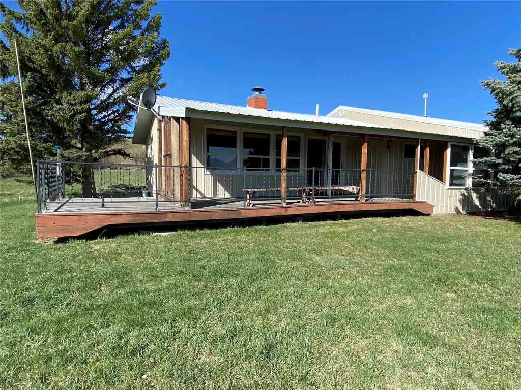 74 Burley Hill Road Belt MT 59412