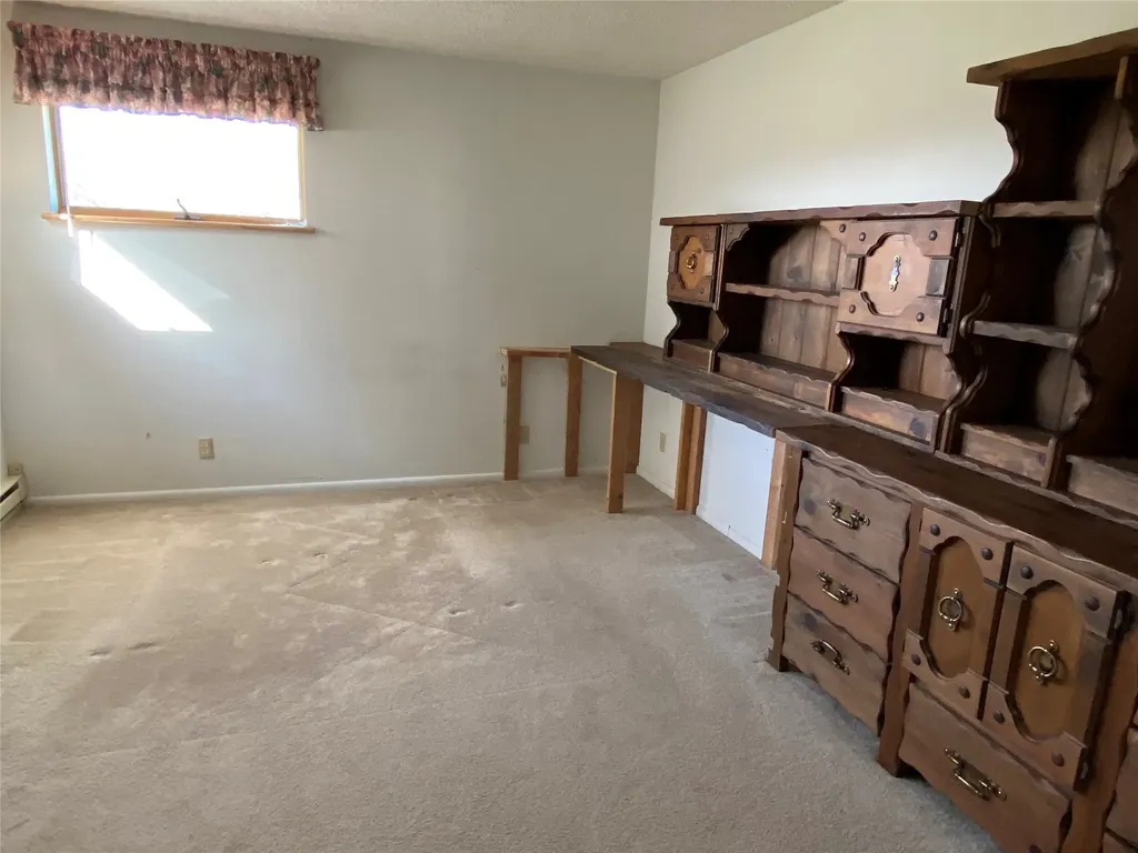 74 Burley Hill Road Belt MT 59412