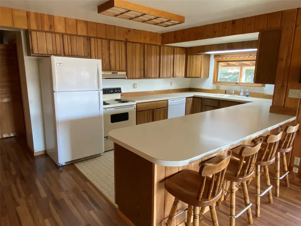 74 Burley Hill Road Belt MT 59412