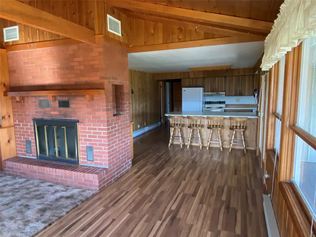 74 Burley Hill Road Belt MT 59412