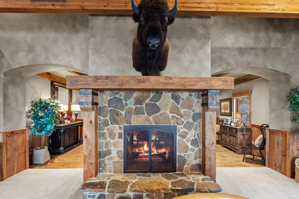 31572 Lake To Sky Drive Bigfork MT 59911