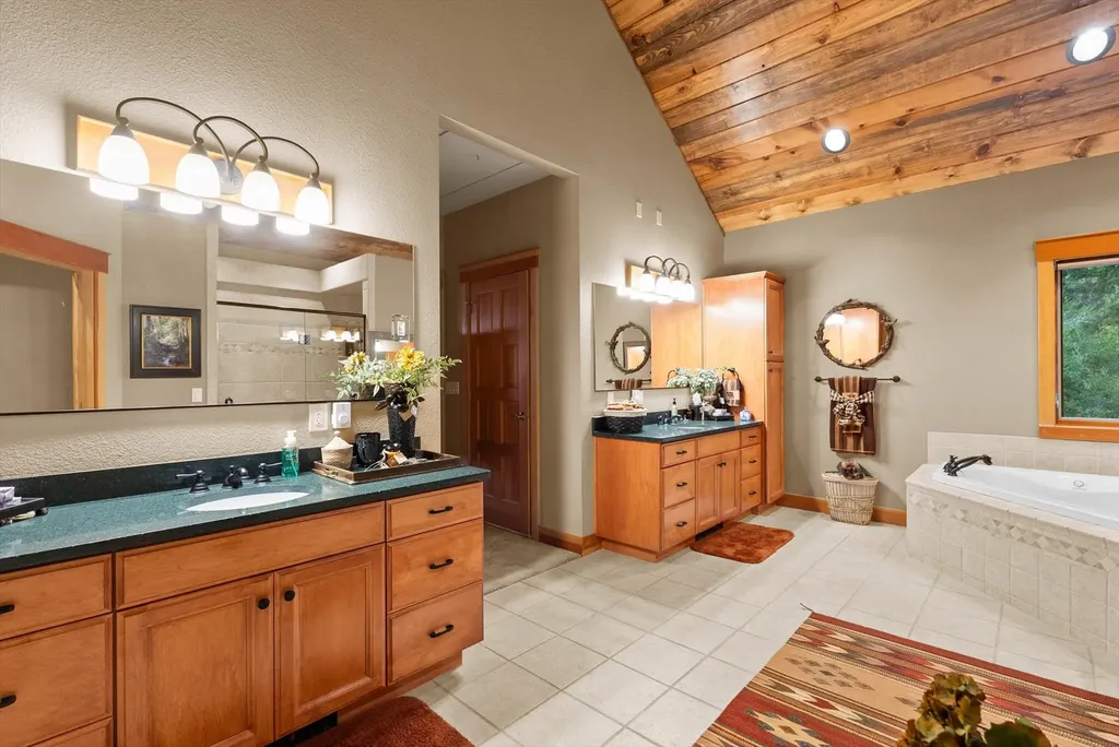31572 Lake To Sky Drive Bigfork MT 59911