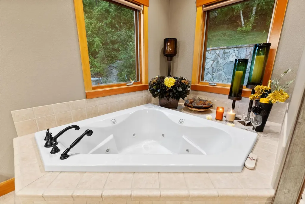 31572 Lake To Sky Drive Bigfork MT 59911