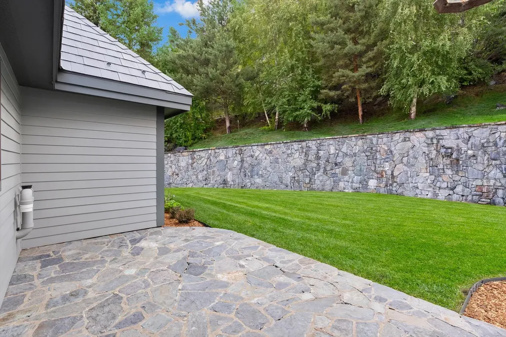31572 Lake To Sky Drive Bigfork MT 59911