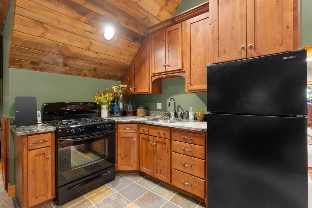 31572 Lake To Sky Drive Bigfork MT 59911