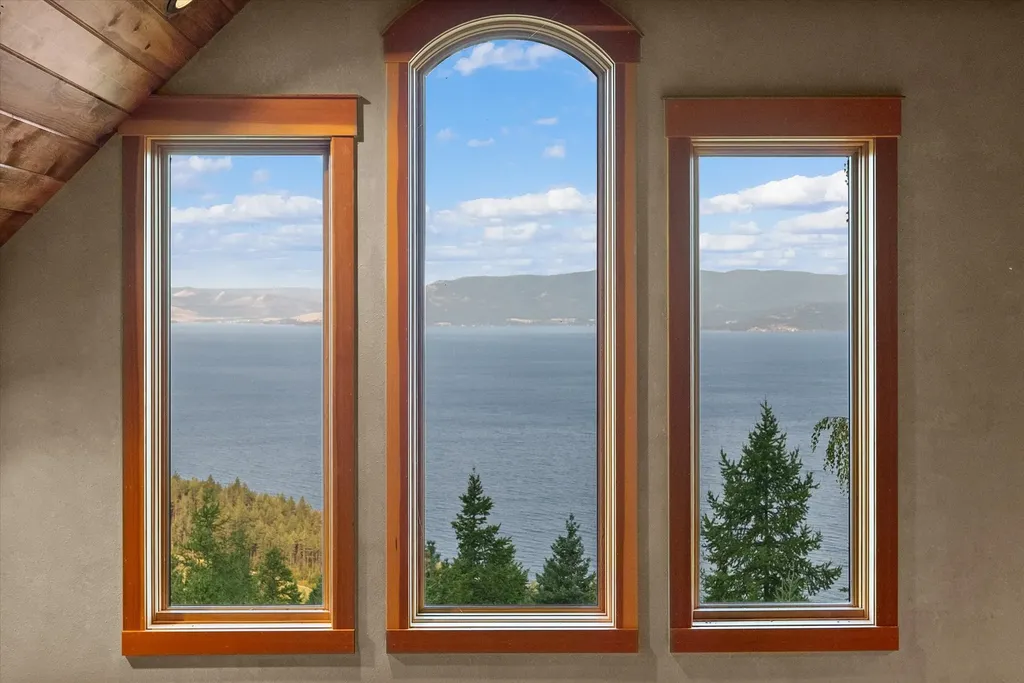 31572 Lake To Sky Drive Bigfork MT 59911