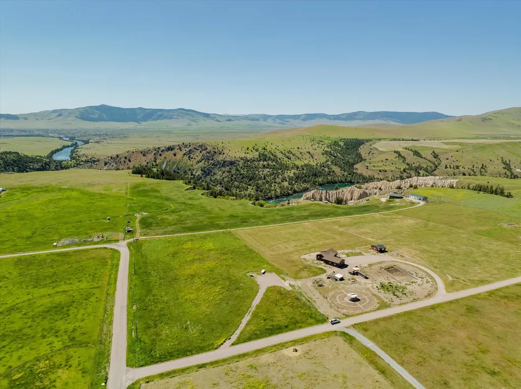 37945 Mission Vista Drive Polson MT 59860