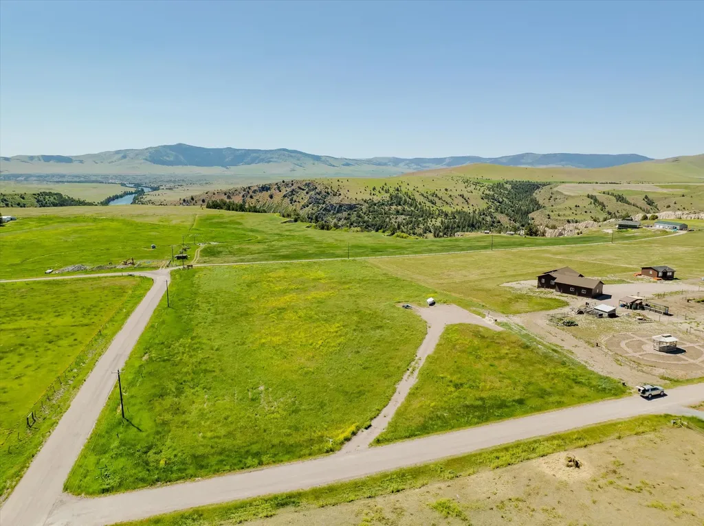 37945 Mission Vista Drive Polson MT 59860