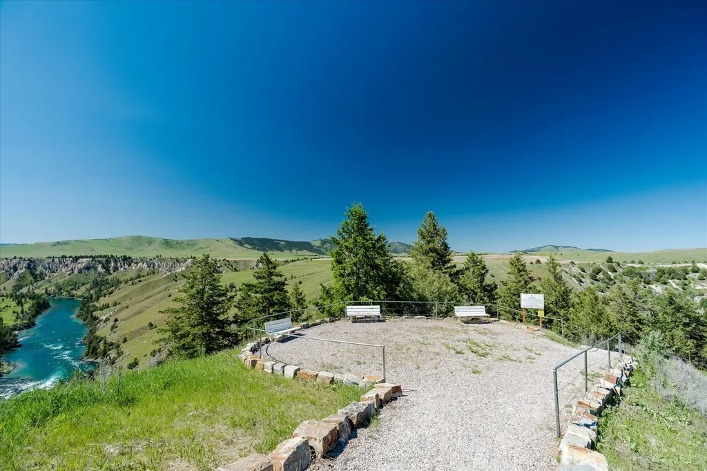 37945 Mission Vista Drive Polson MT 59860
