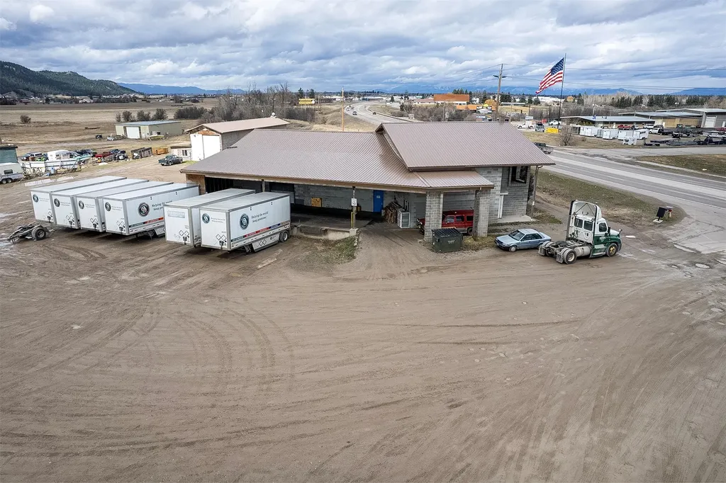 3450-3452 Us Highway 93 S Kalispell MT 59901