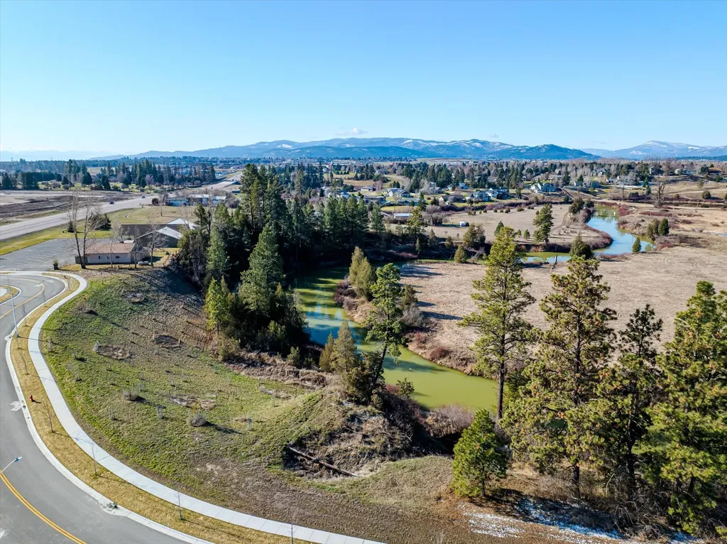 451 Rivers Edge Loop Kalispell MT 59901