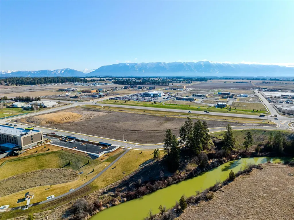 439 Rivers Edge Loop Kalispell MT 59901