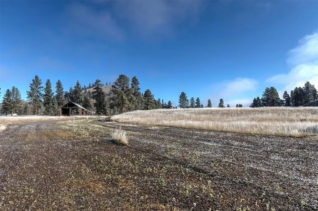 13442 Vannoy Lane Greenough MT 59823