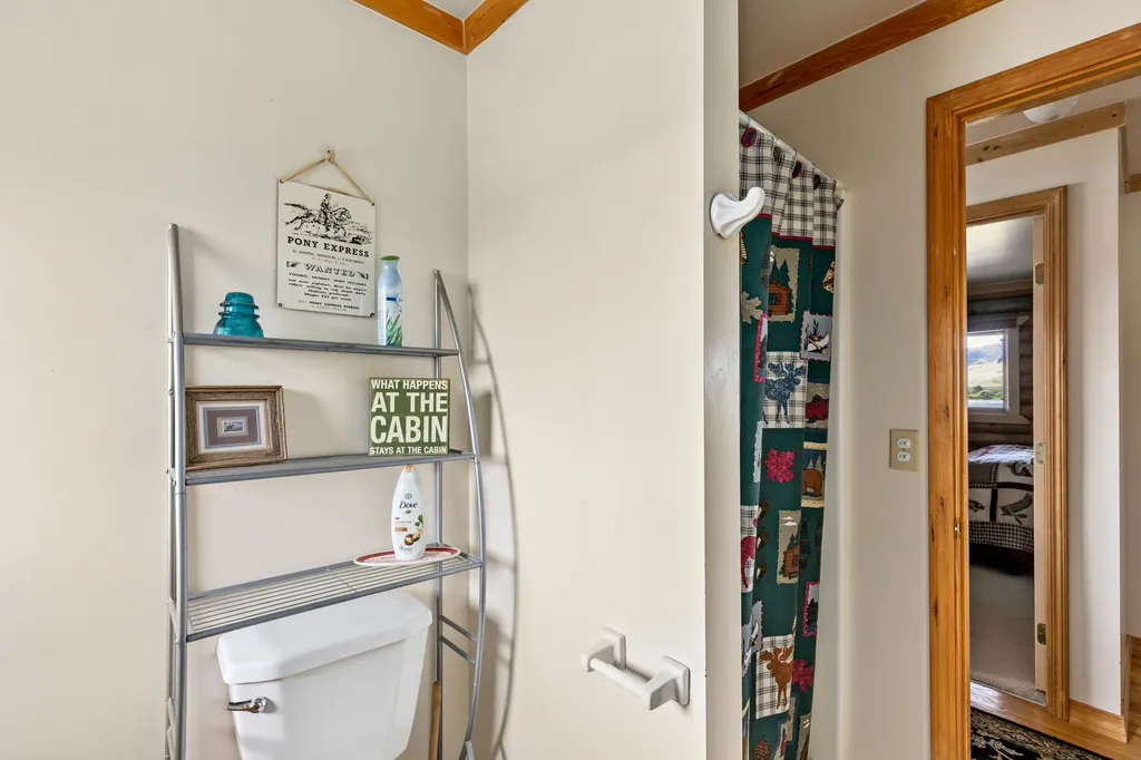 2107 Old Us Highway 91 Cascade MT 59421