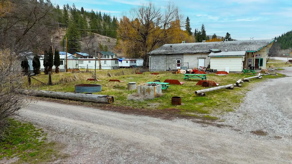 83374 Us Highway 93 Ravalli MT 59863