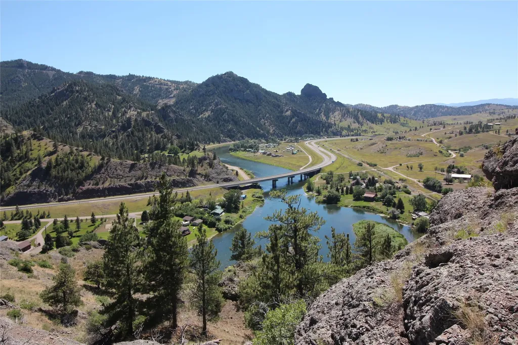Lot 1 Block 3 Pioneer Trail Lane Cascade MT 59421