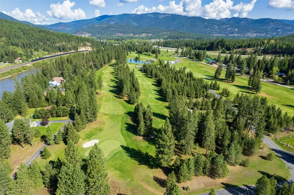 Nhn Clubhouse Drive St Regis MT 59866