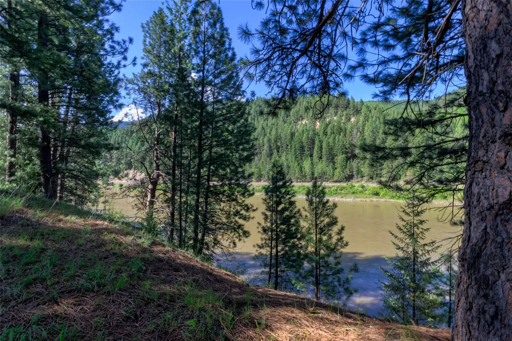 Nhn Clubhouse Drive St Regis MT 59866